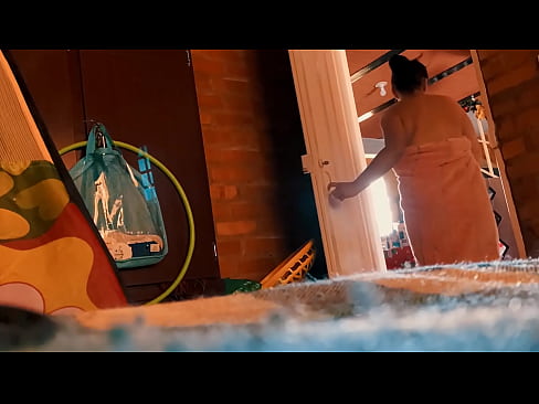 ❤️ Pakcik saya mengikut saya ke dalam bilik mandi, dia meniduri saya semasa saya mandi. ❤❌ Lucah buatan sendiri pada kami ﹏